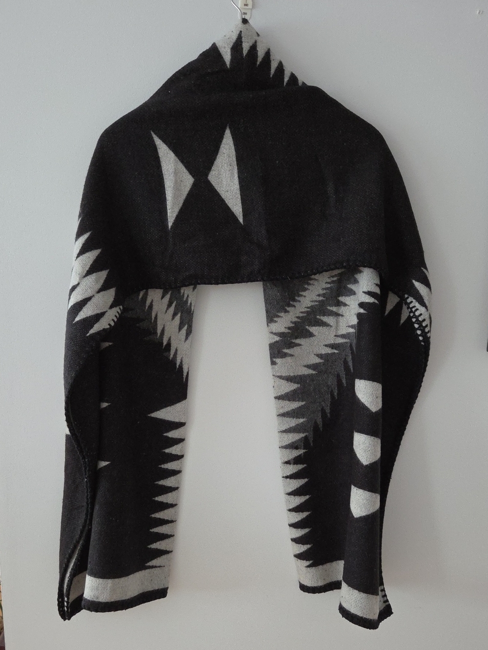 Fraas Black and Gray Soft Cashmink Geometric Scarf